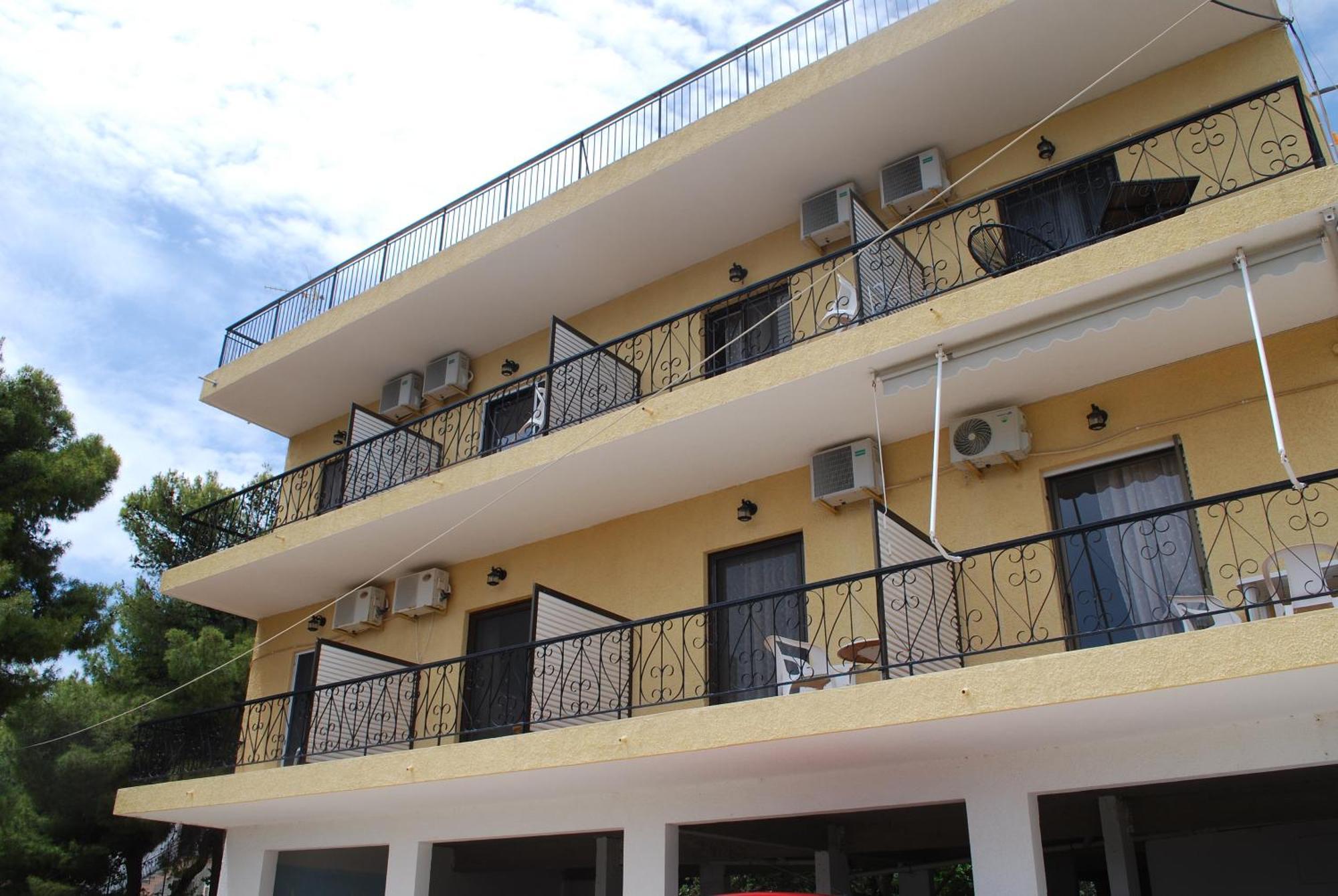 Sunset Rooms Agia Marina  Экстерьер фото