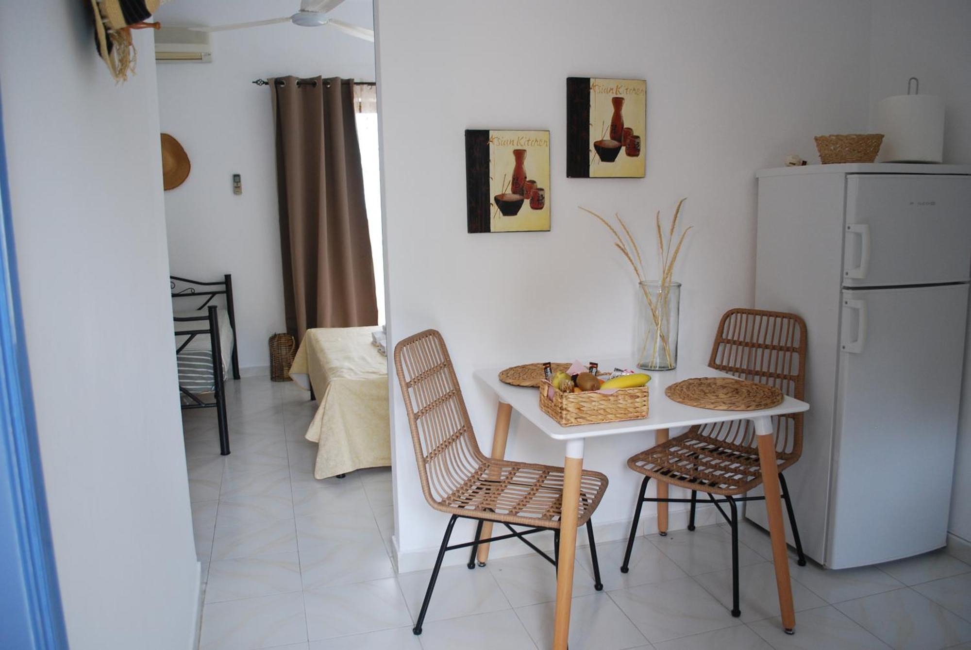 Sunset Rooms Agia Marina  Экстерьер фото