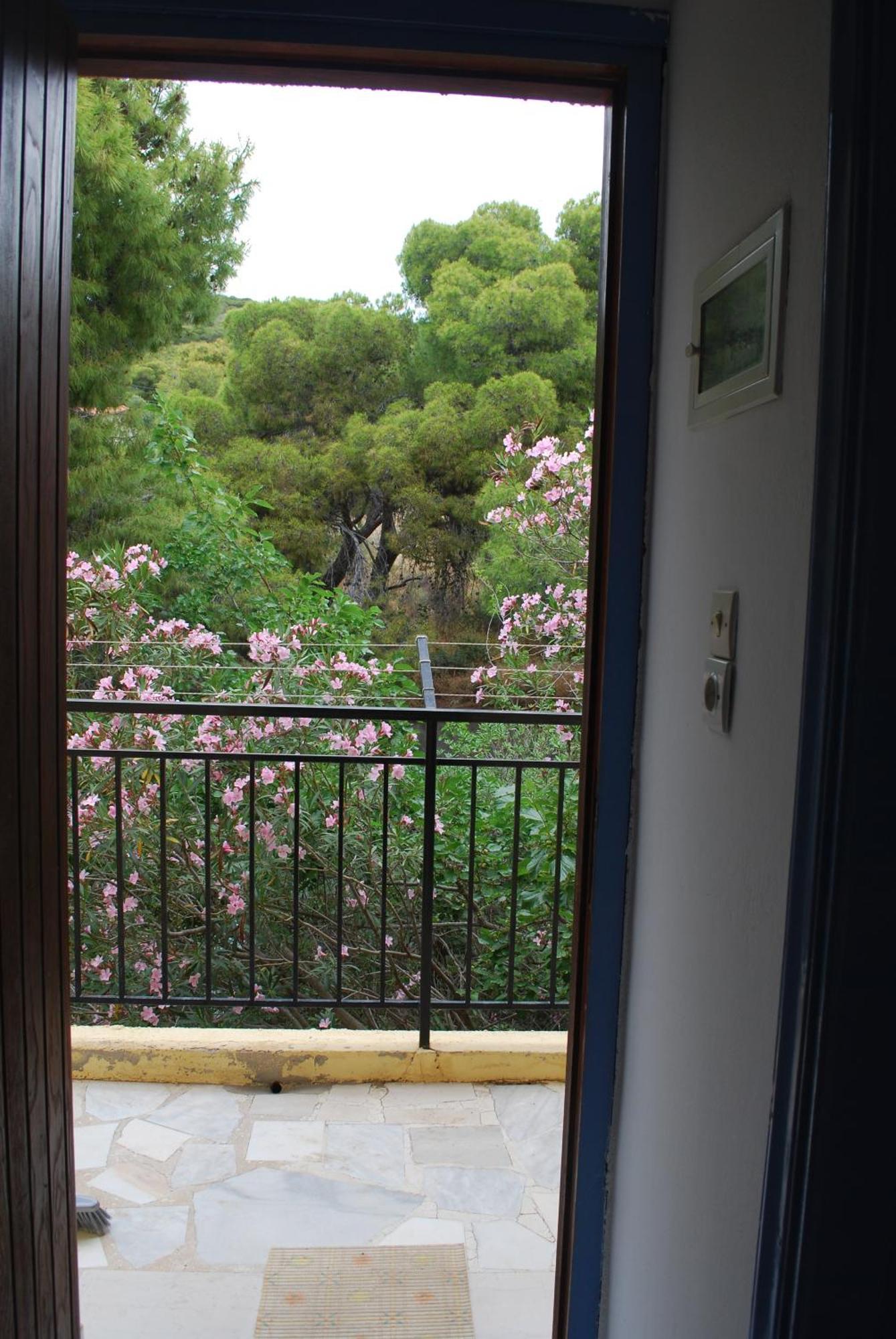 Sunset Rooms Agia Marina  Экстерьер фото