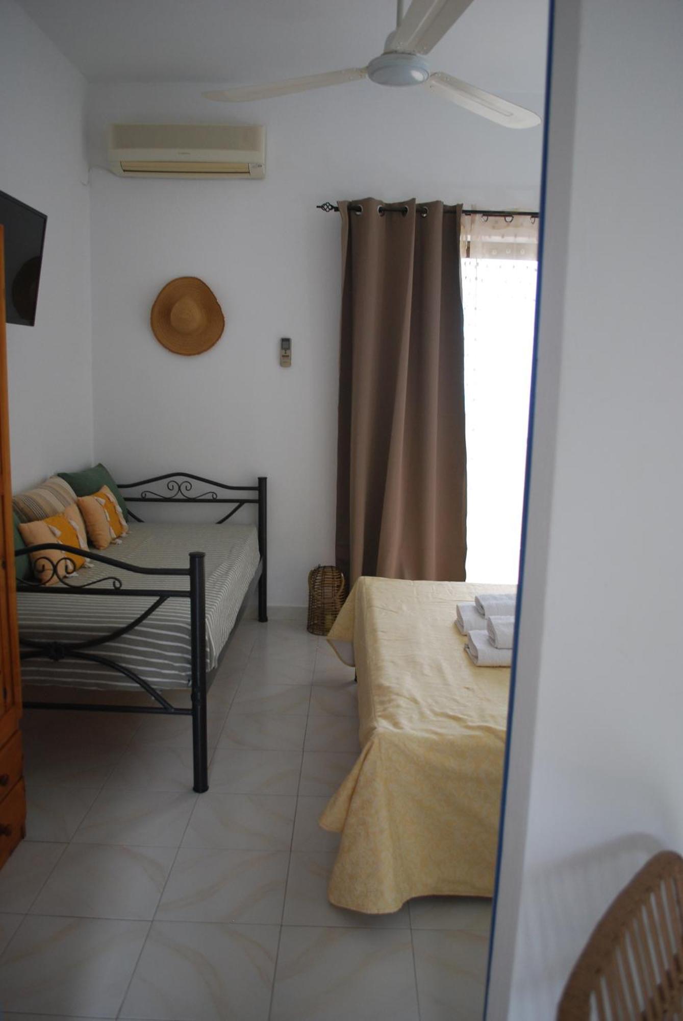 Sunset Rooms Agia Marina  Экстерьер фото