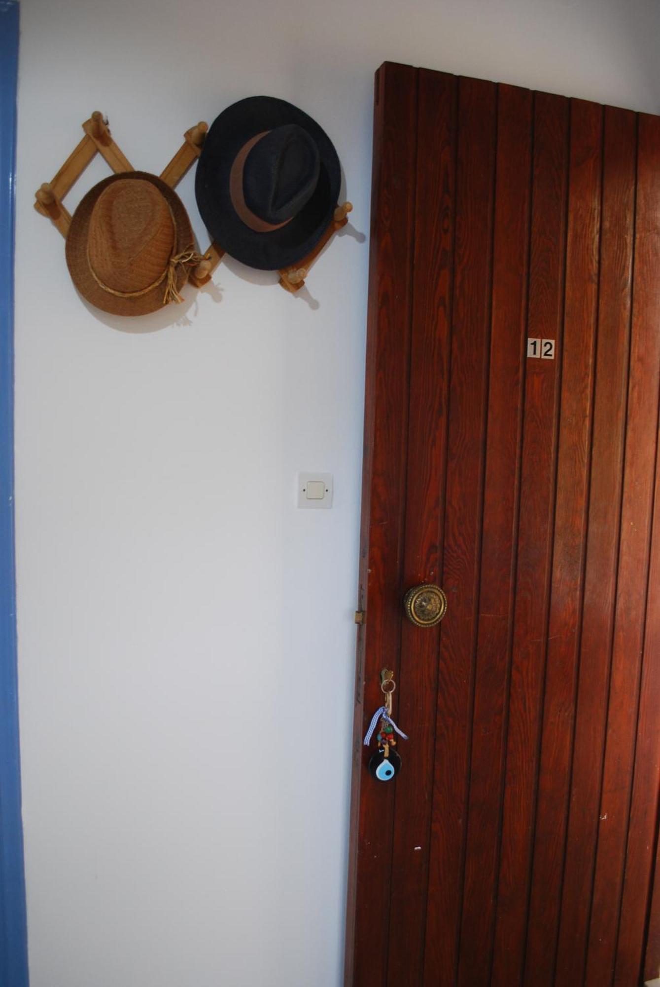 Sunset Rooms Agia Marina  Экстерьер фото